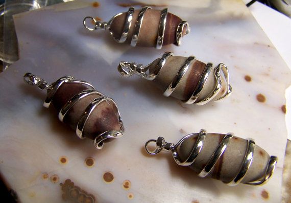 Silver Shivling Stone Pendant 06