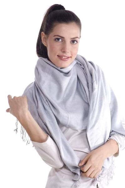 Silver Shawls SIXEWOA