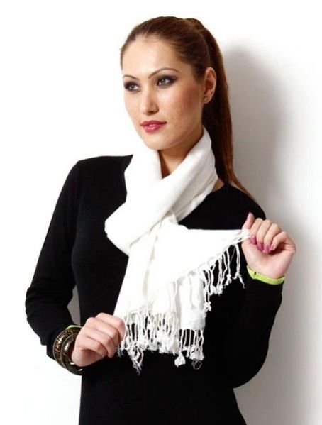 White Shawls  XXUITOPO