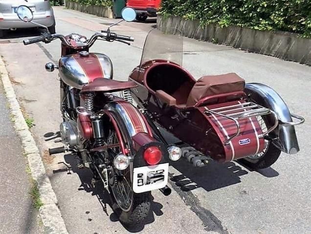 Royal Enfield Sidecar Rental Service 02