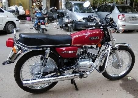 Yamaha RX 100 Repairing Services 04