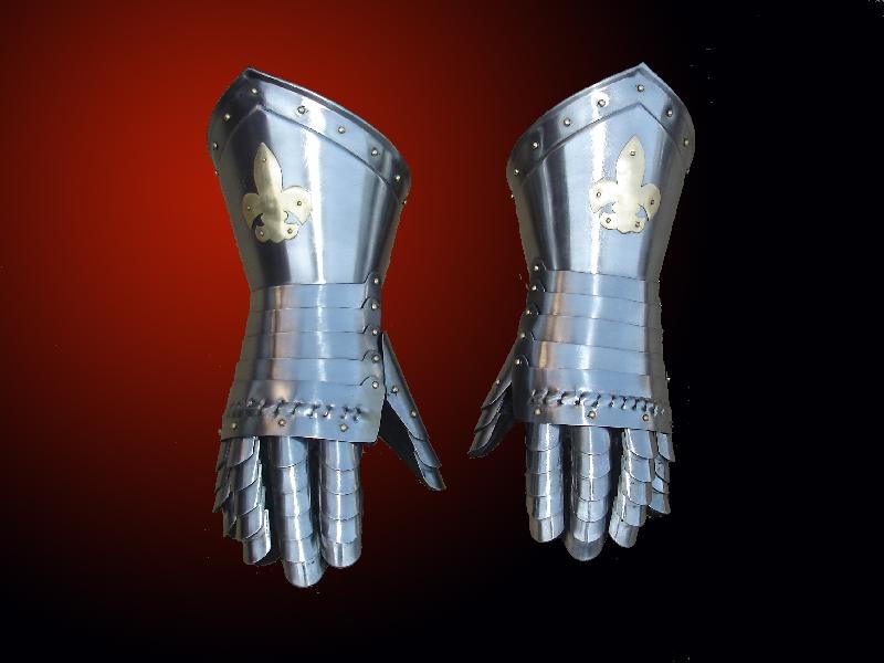 Medieval Gauntlets 10