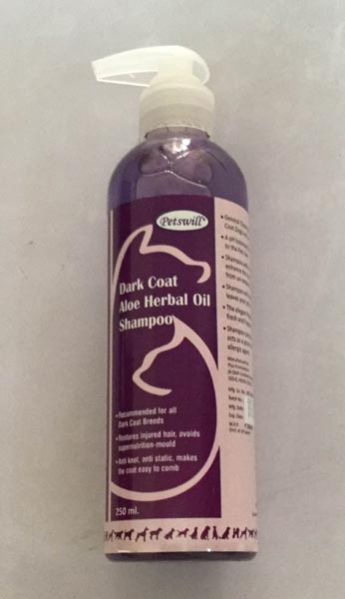 Petswill Dark Coat Aloe Herbal Oil Shampoo 02
