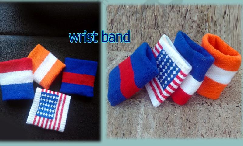 Knitted Wristband 02