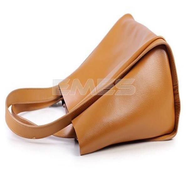 Leather Shoulder Bag 01
