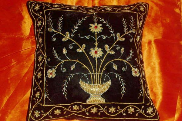 Zari Cushion Covers 09
