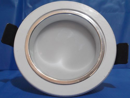 Model No. 9 W L.E.D.