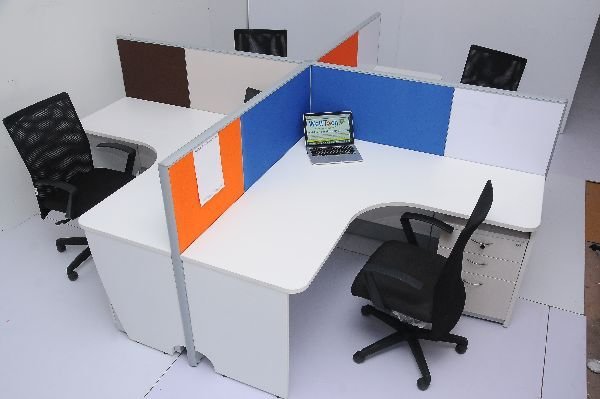 Computer Workstation 03