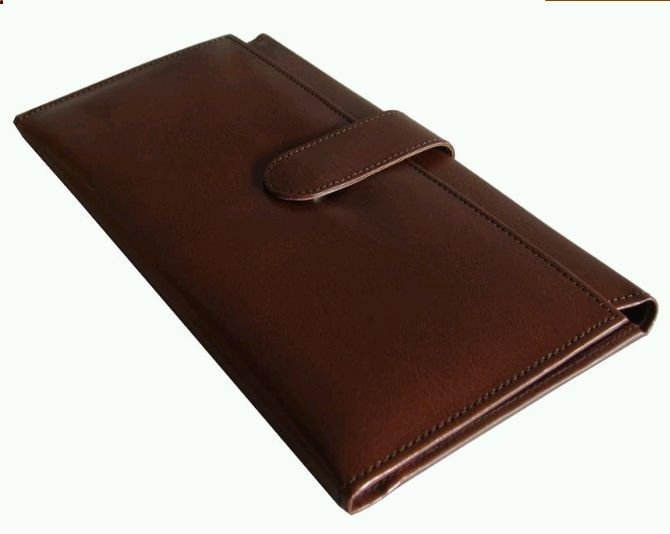 Leather Cheque Folder 01