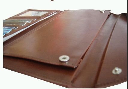 Leather Cheque Folder 03
