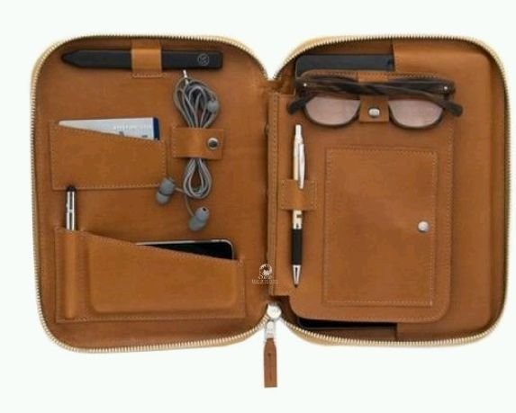 Leather Ipad Holder 01