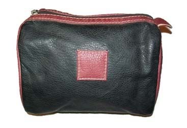 Leather Travel Pouch 02