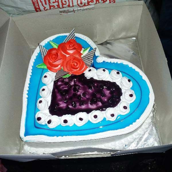 Heart Shaped Cake 02