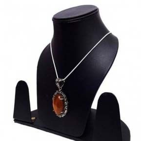Wine Brown Stone Pendent