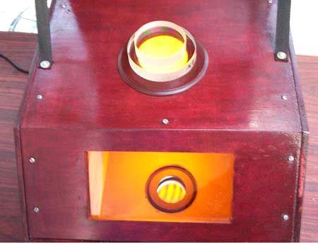 Monochromatic Light Source 02