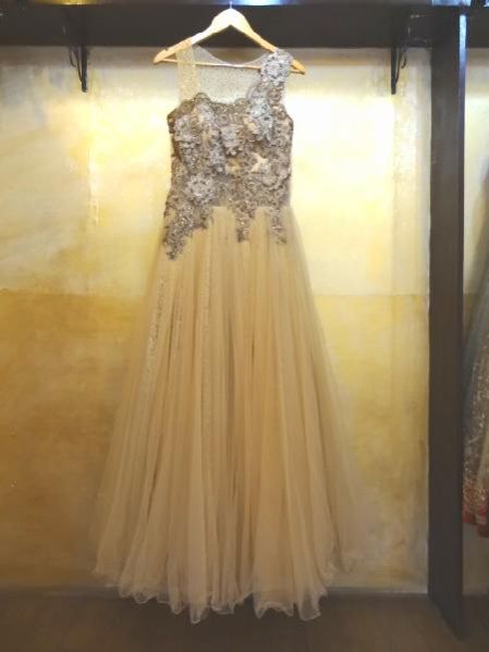 Stylish & Trendy Gown 02