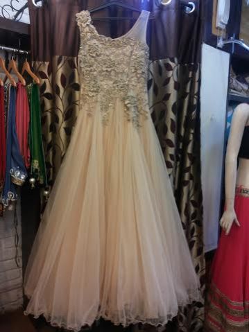 Stylish & Trendy Gown 06