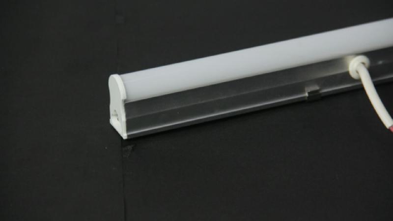 LED Tube Light 02