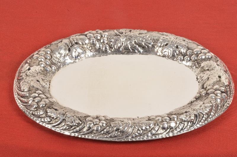 AVR-3010 Silver Oval Tray