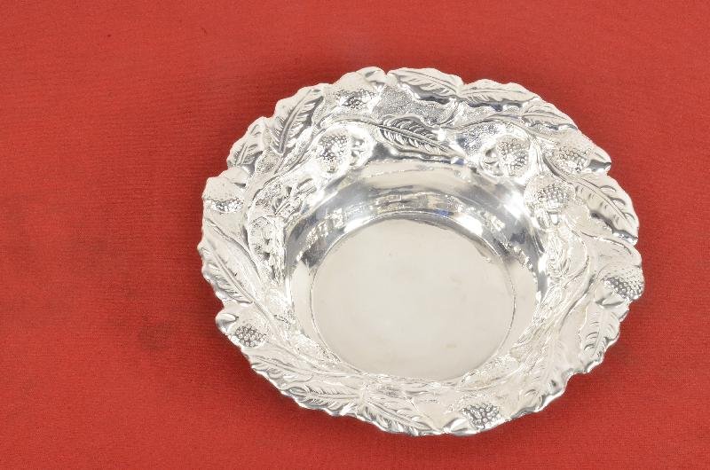 AVR-3017 Silver Bowl