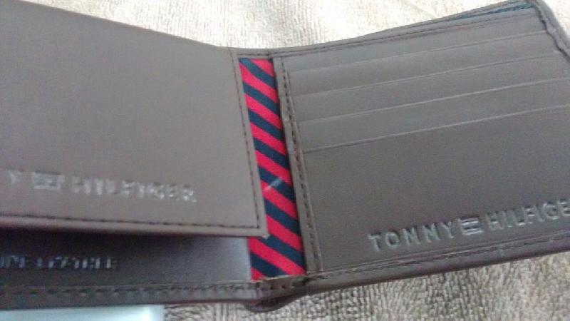 Tommy Hilfiger Wallets 02