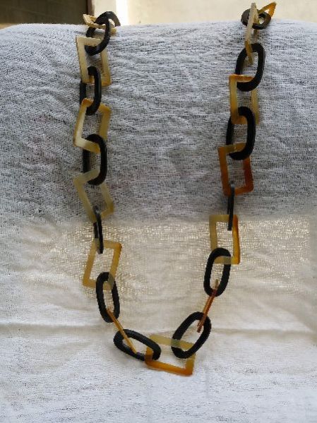Horn Necklace 02