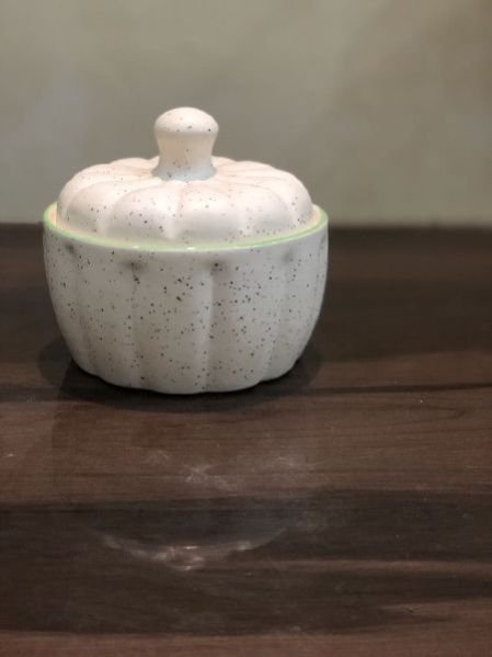 Emile Henry Butter Pot 04