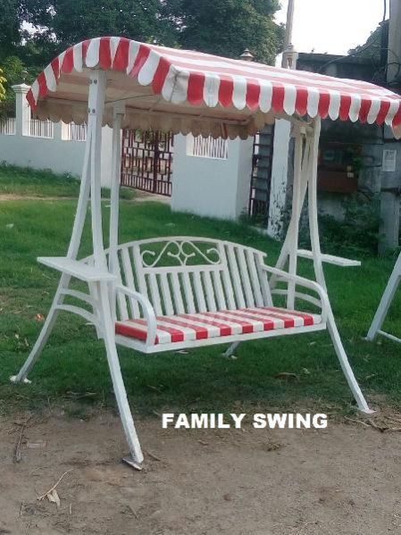 Family Swings 02