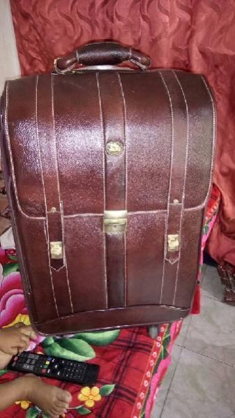 Leather Trolley Bag 05