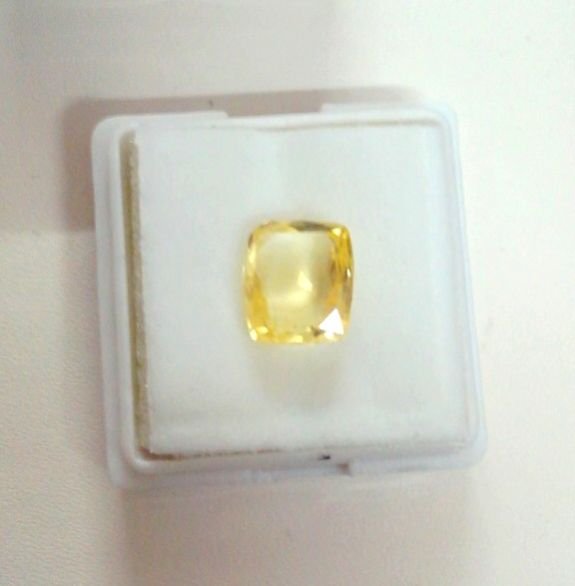 YS9 Yellow Sapphire Gemstone