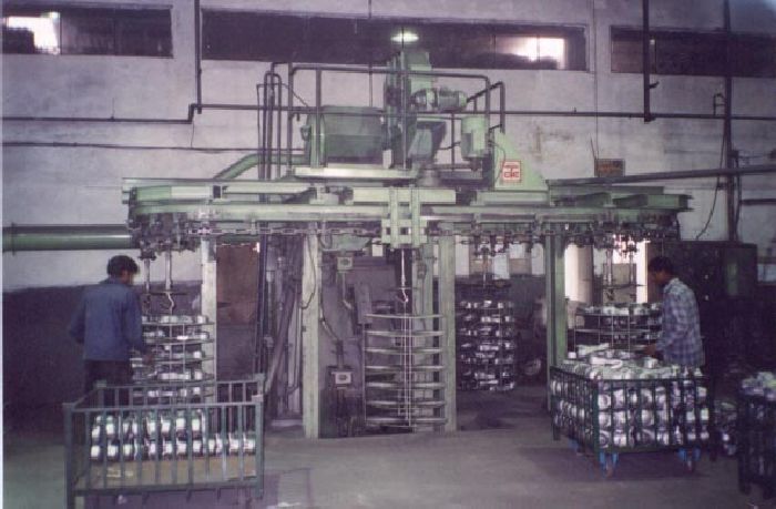 SHM Spinner Hanger Monorail Shot Blasting Machine 03