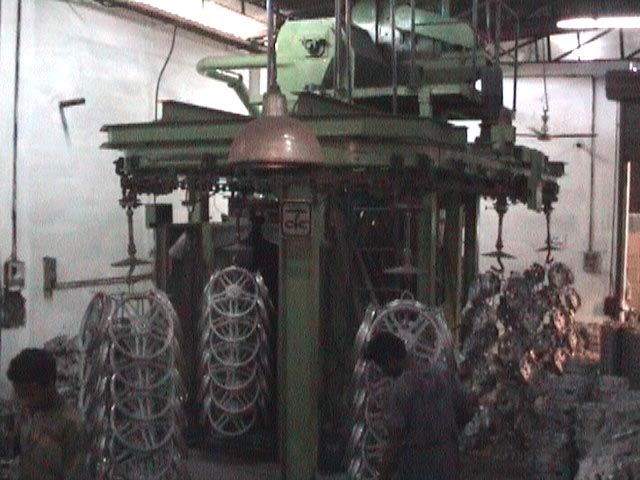 SHM Spinner Hanger Monorail Shot Blasting Machine 04