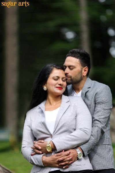 Post Wedding Photoshoot Service 15