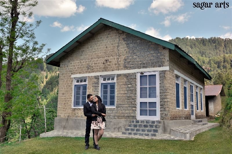 Post Wedding Photoshoot Service 24