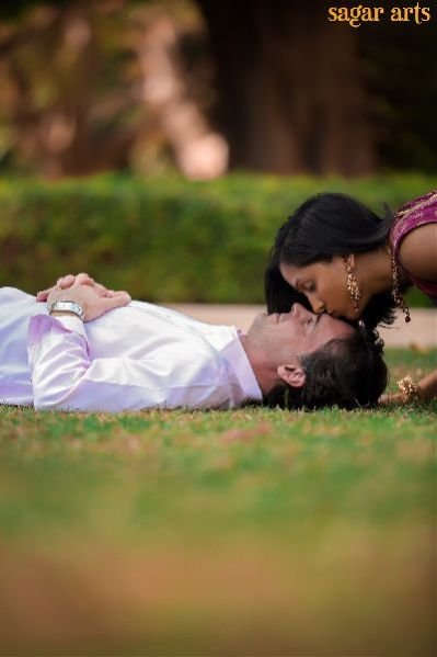 Pre Wedding Photoshoot Service 17