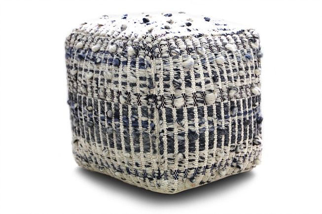 Knitted Pouf 04