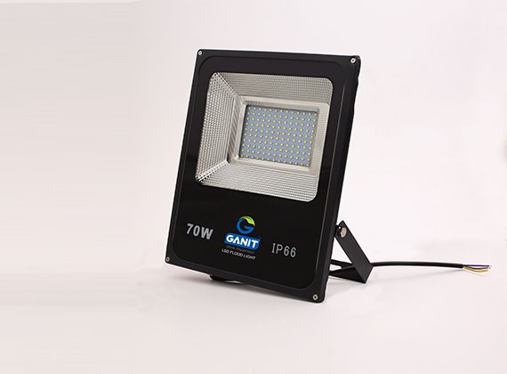 70 Watt Slimline Flood Light 03