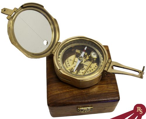 Push Button Compass 05