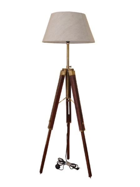 Tripod Lamp 01