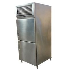 Vertical Deep Freezer 04