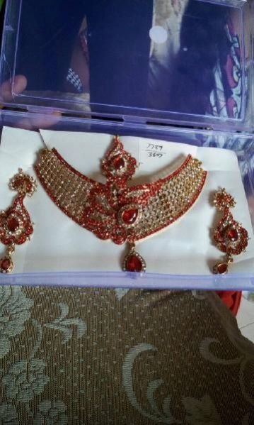 Gold Necklace Set 02