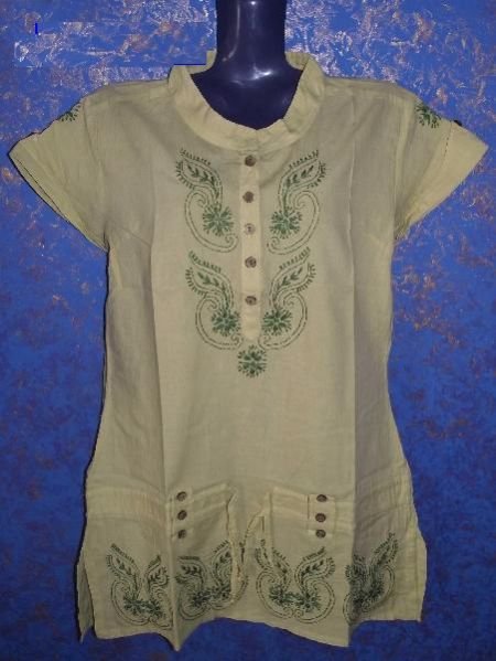 Ladies Lucknow Chikan Short Kurti 04
