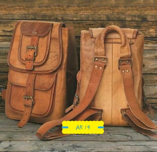AR 19 Leather College Bag