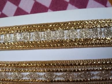 Glitter Golden Suit Laces 01