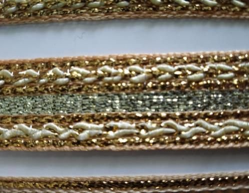 Golden Border Suit Laces 04