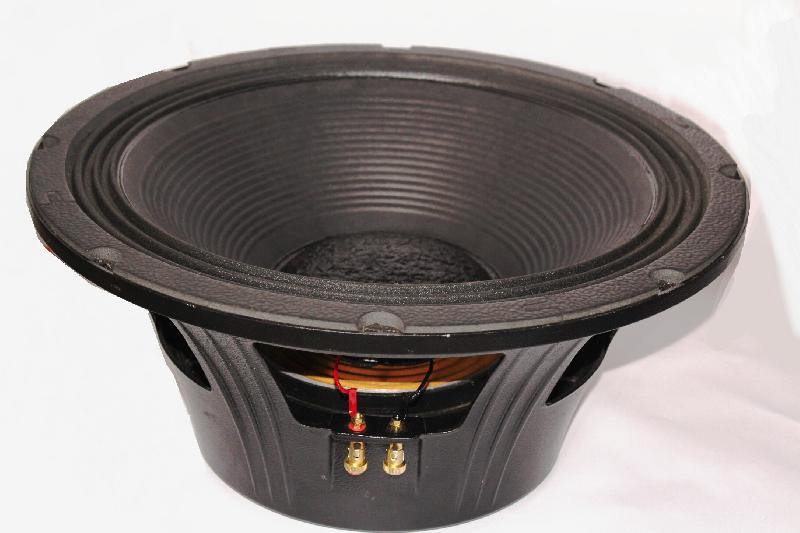 18 Inch 650 Watt Speaker 03