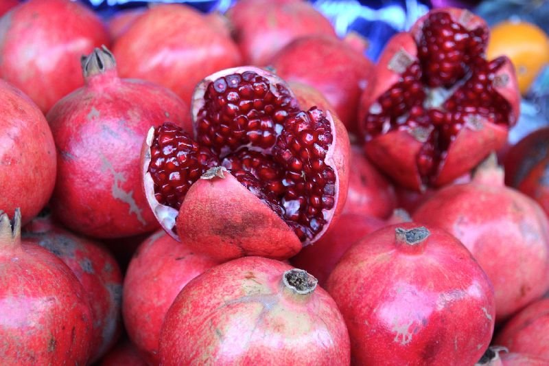 Fresh Pomegranate (Natural)