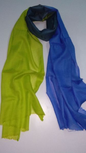 Fine Wool Omrey Stole 02