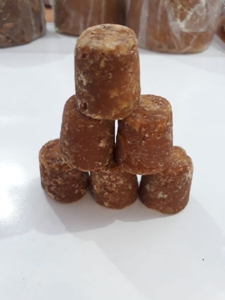 Chemical Free Jaggery Cube 01