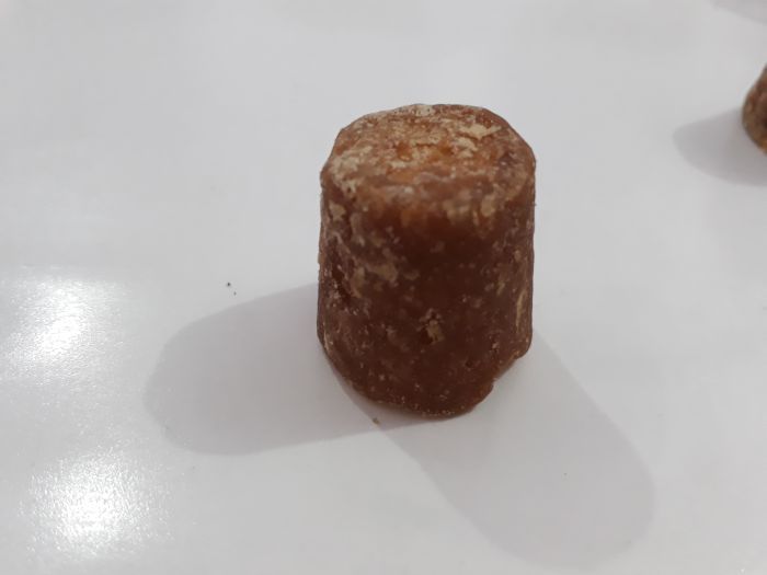 Chemical Free Jaggery Cube 03